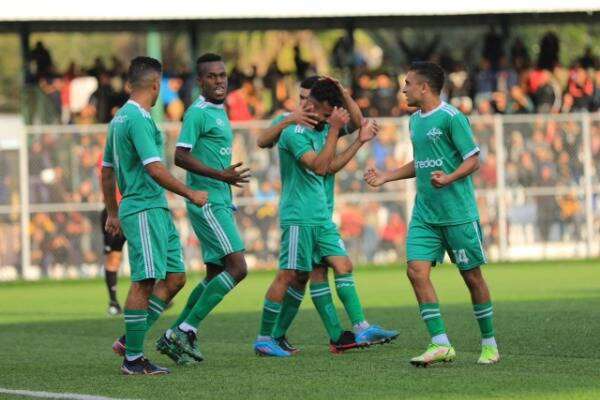 فرحة لاعبي خدمات رفح