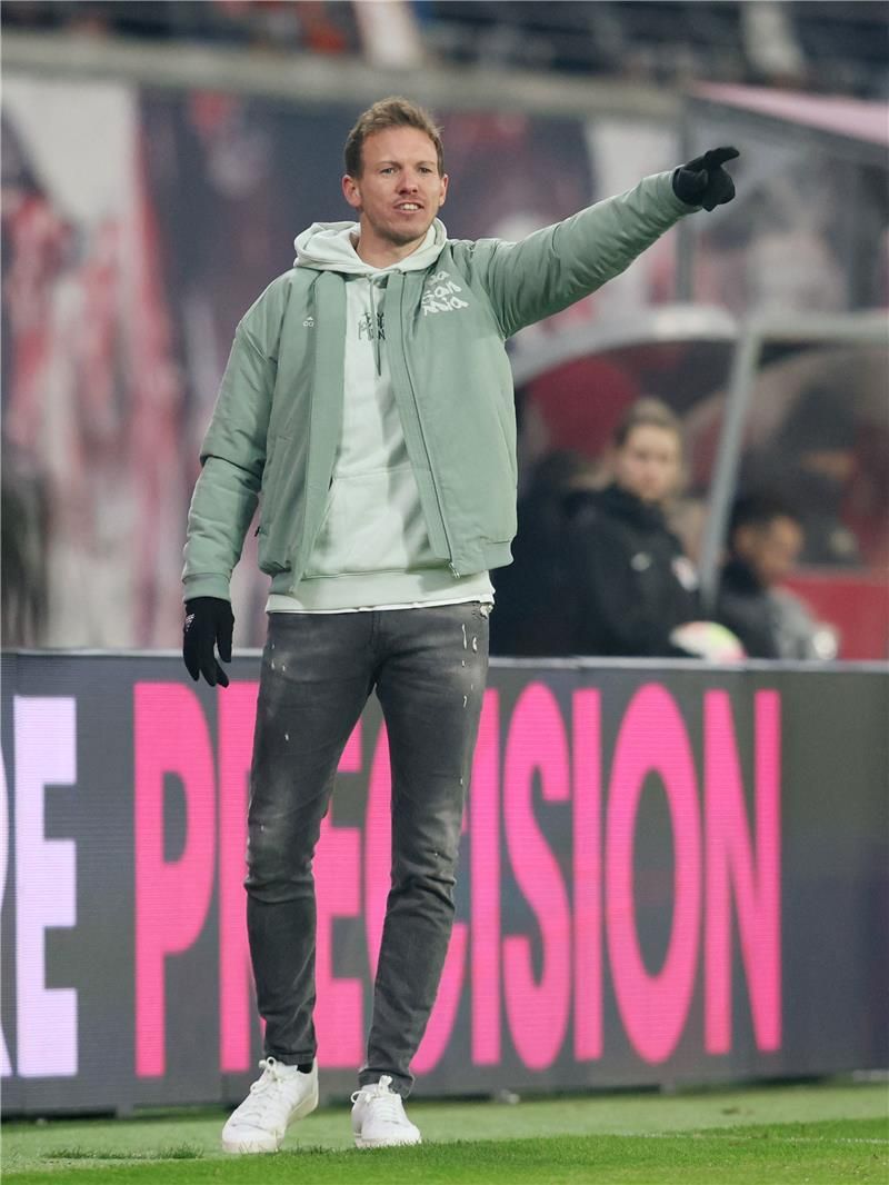 جوليان ناجلسمان