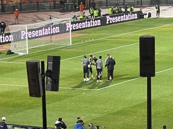 من ملعب اللقاء