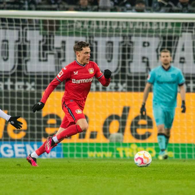 من اللقاء (نقلا عن حساب ليفركوزن علي تويتر)