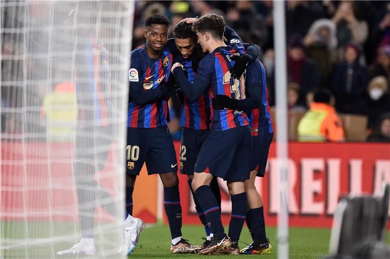 لاعبو برشلونة