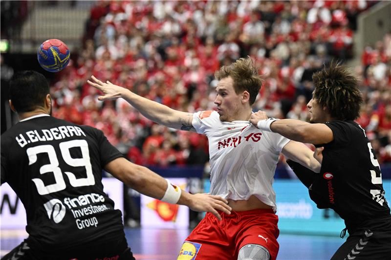 من مباراة مصر والدنمارك