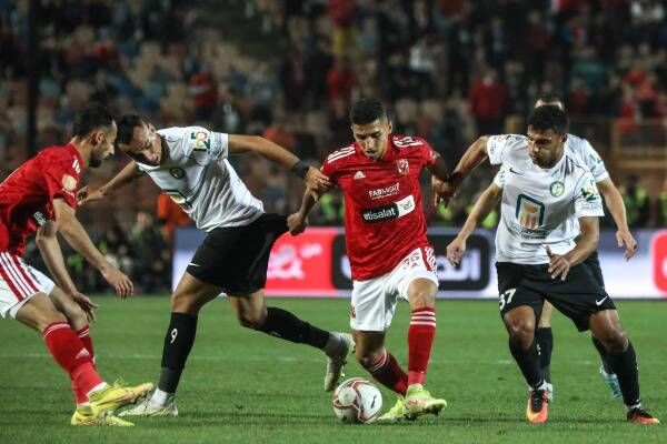 ناصر منسي أمام الأهلي