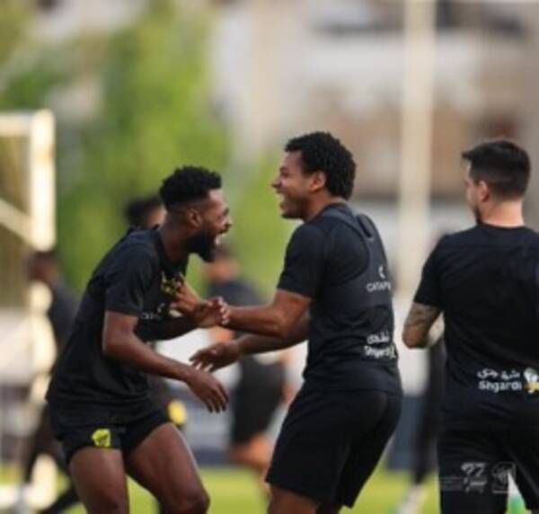 لاعبو الاتحاد