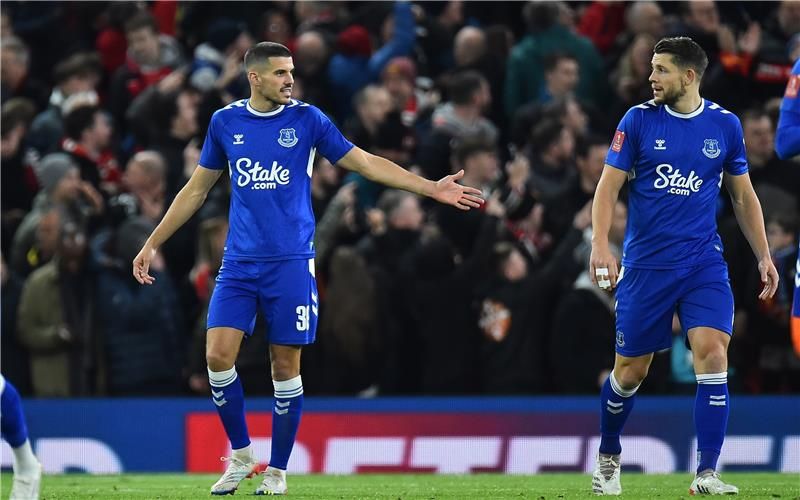 لاعبو إيفرتون