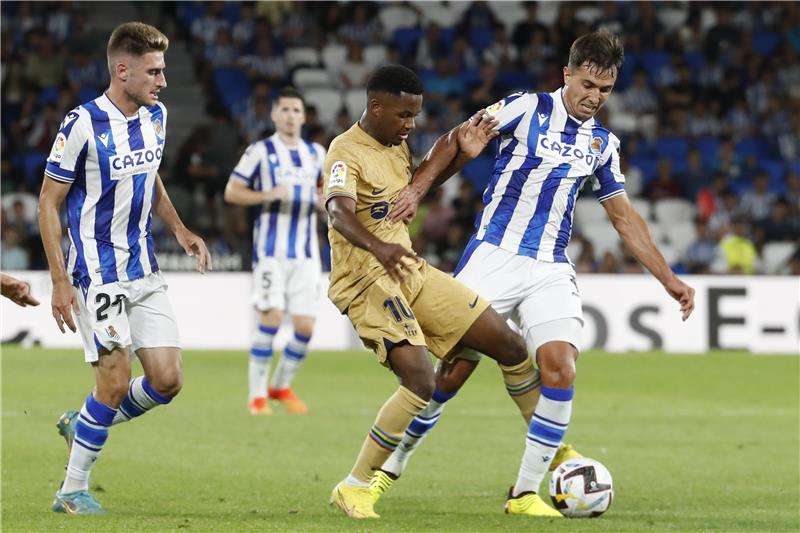 لقاء سابق بين الفريقين