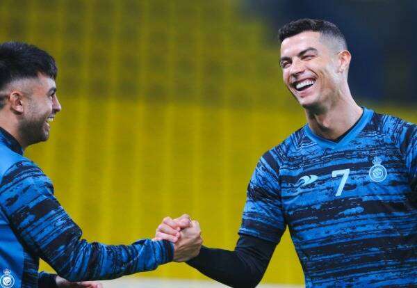 رونالدو من تدريبات النصر "صورة رسمية"