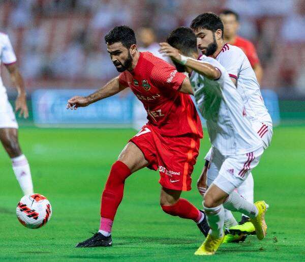 من الدوري الإماراتي