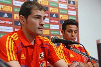 ايكر كاسياس في المؤتمر الصحفي