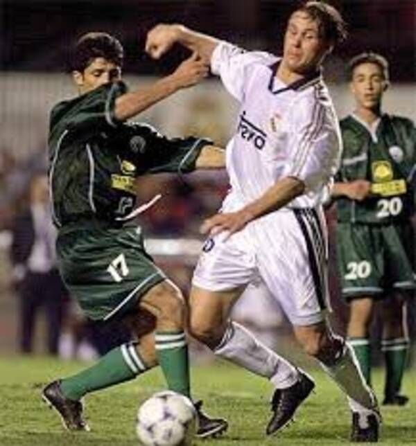 الرجاء أمام ريال مدريد في مونديال الأندية 2000