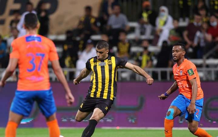 عبد الرازق حمد الله