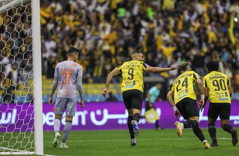 لاعبو الاتحاد