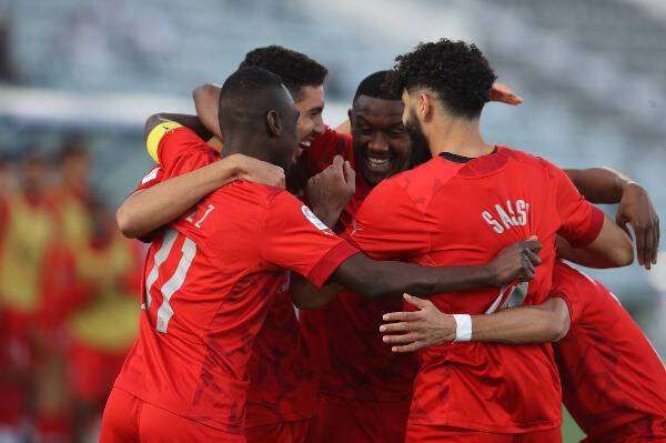 لاعبو الدحيل