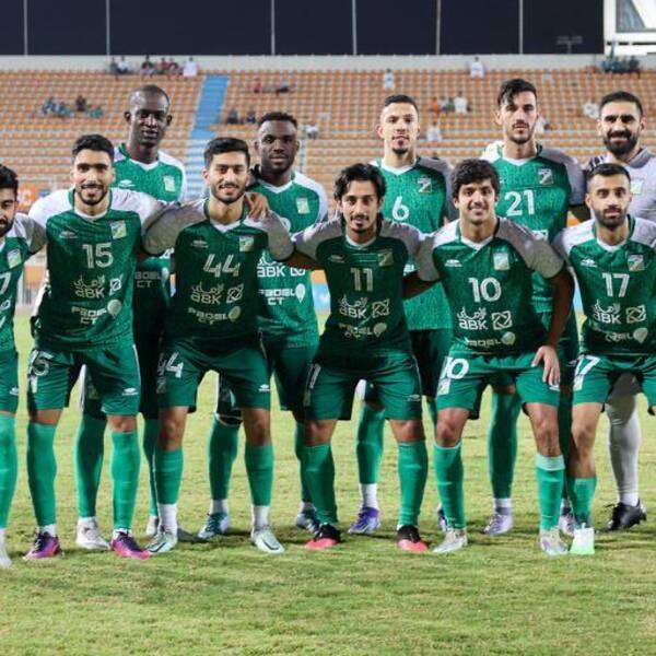 لاعبو العربي