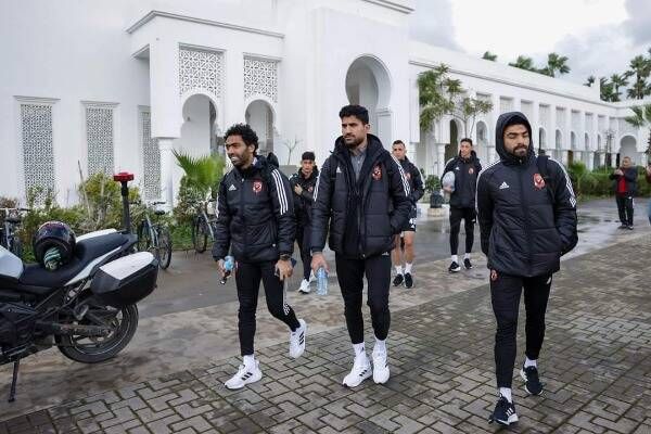 لاعبو الأهلي