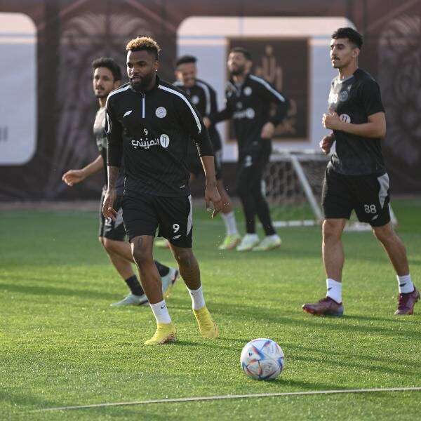 جانب من مران الشباب