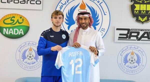 من تقديم اللاعب