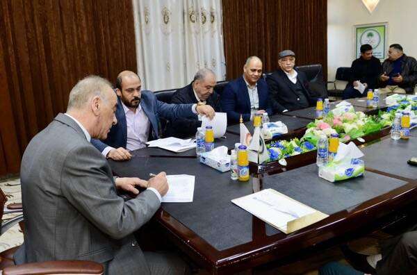 من الاجتماع