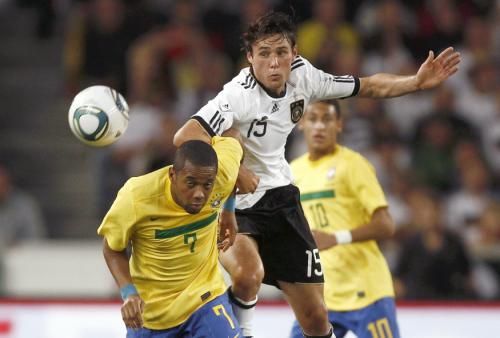 2011-08-10t202145z_01_ad03_rtridsp_3_soccer_reuters