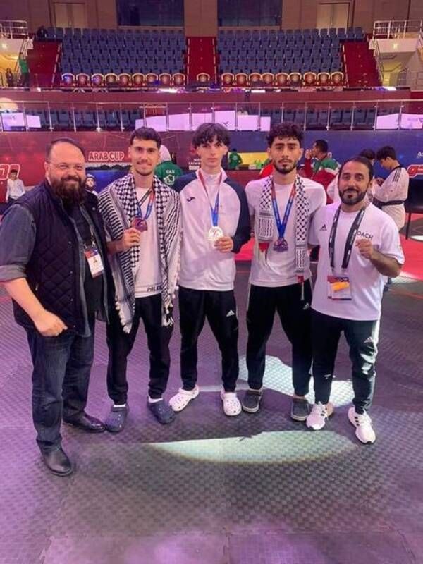 لاعبو فلسطين