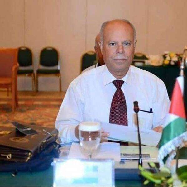 كارم العطار