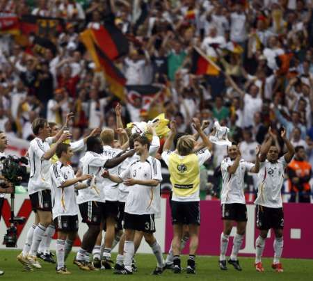 2006-06-30t175647z_01_wcyh70_rtridsp_2_sport-soccer-world