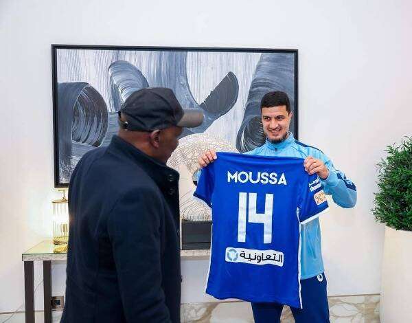 من تكريم نداو