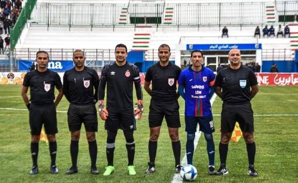 طاقم تحكيم المباراة