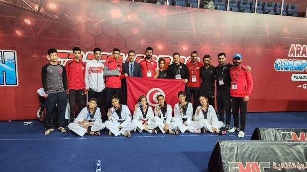 جانب من التتويج