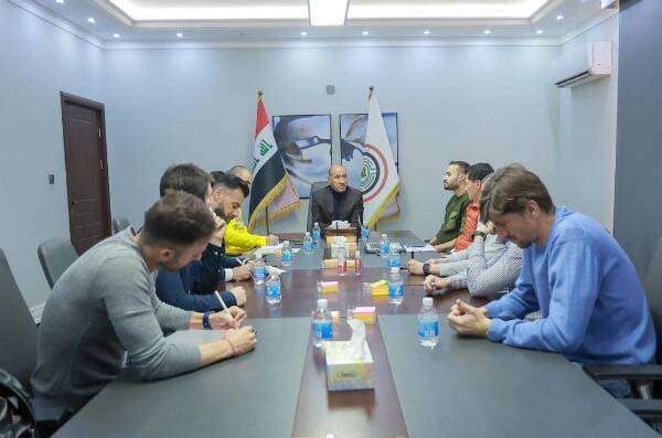 من الاجتماع