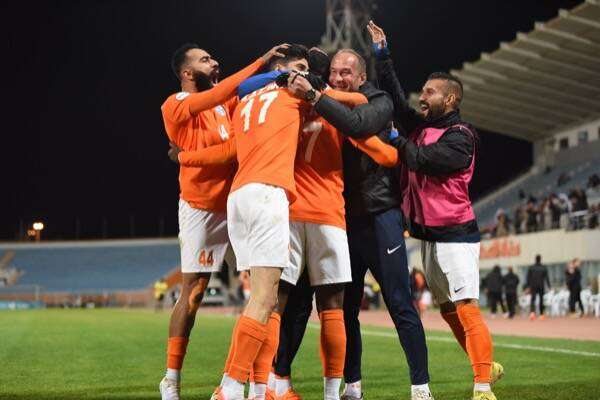 لاعبو كاظمة