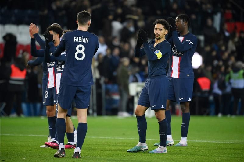 لاعبو باريس سان جيرمان