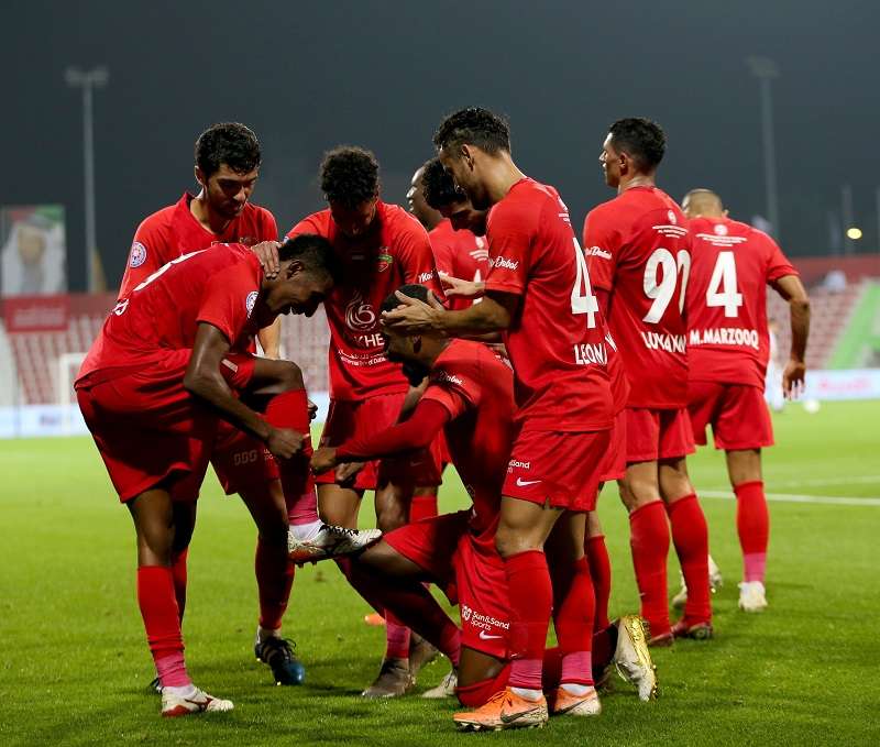 لاعبو شباب الأهلي