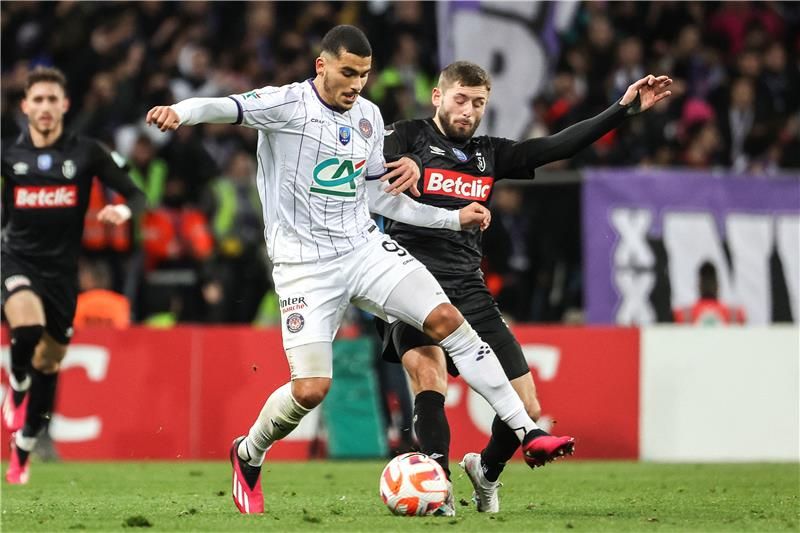 زكرياء أبو خلال