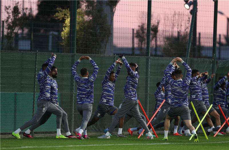 لاعبو الهلال