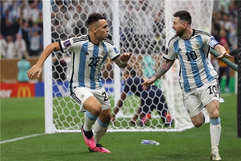 لاوتارو وميسي