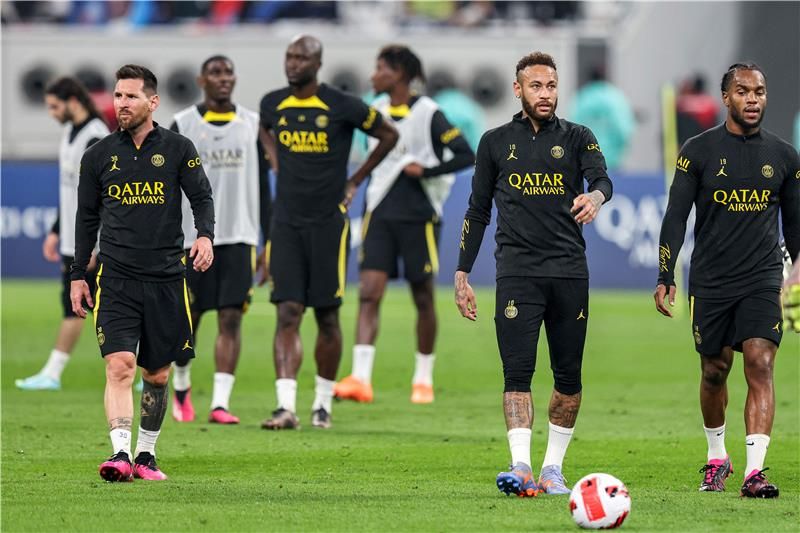 لاعبو باريس سان جيرمان