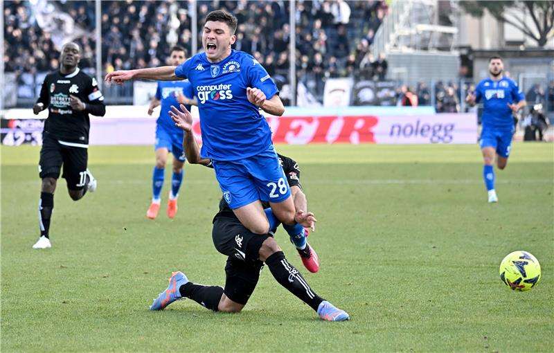 من المباراة