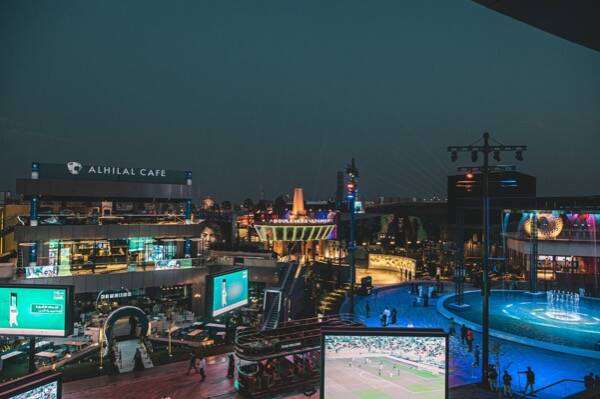 مقهى الهلال