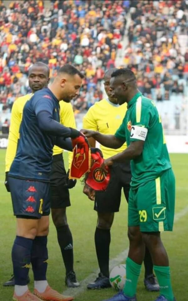 معز بن شريفية