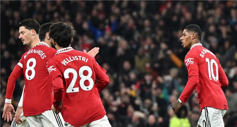 لاعبو مانشستر يونايتد