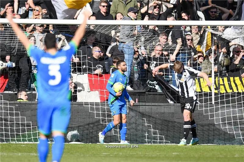 ?i=epa%2fsoccer%2f2023-02%2f2023-02-12%2f2023-02-12-10462956_epa