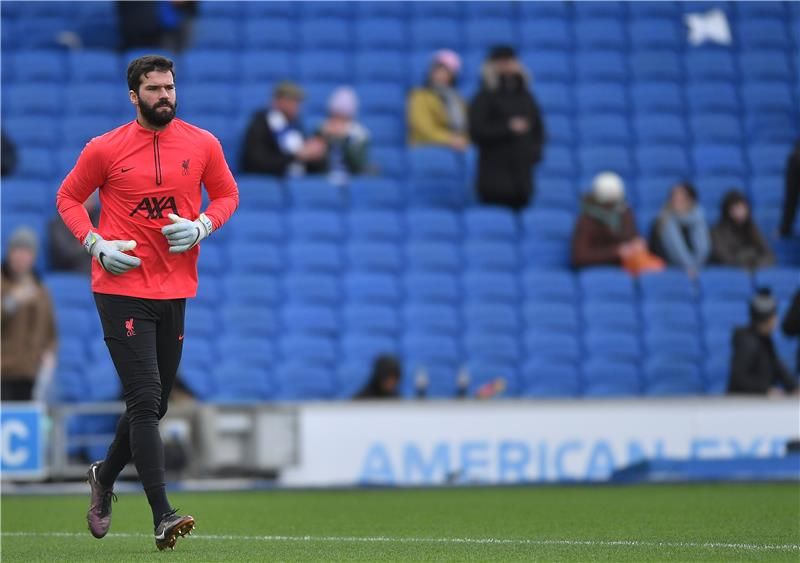 أليسون بيكر