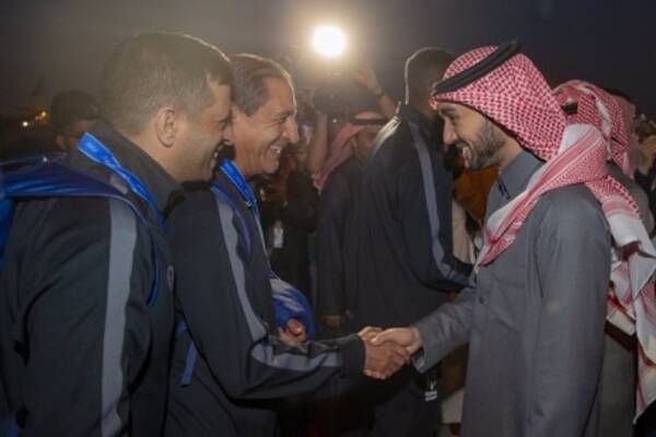 من الاستقبال