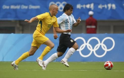 2008-08-10t090544z_01_olyrus180_rtrnsrp_0_olympics-soccer-_reuters