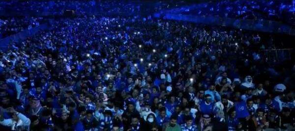 من الاحتفال