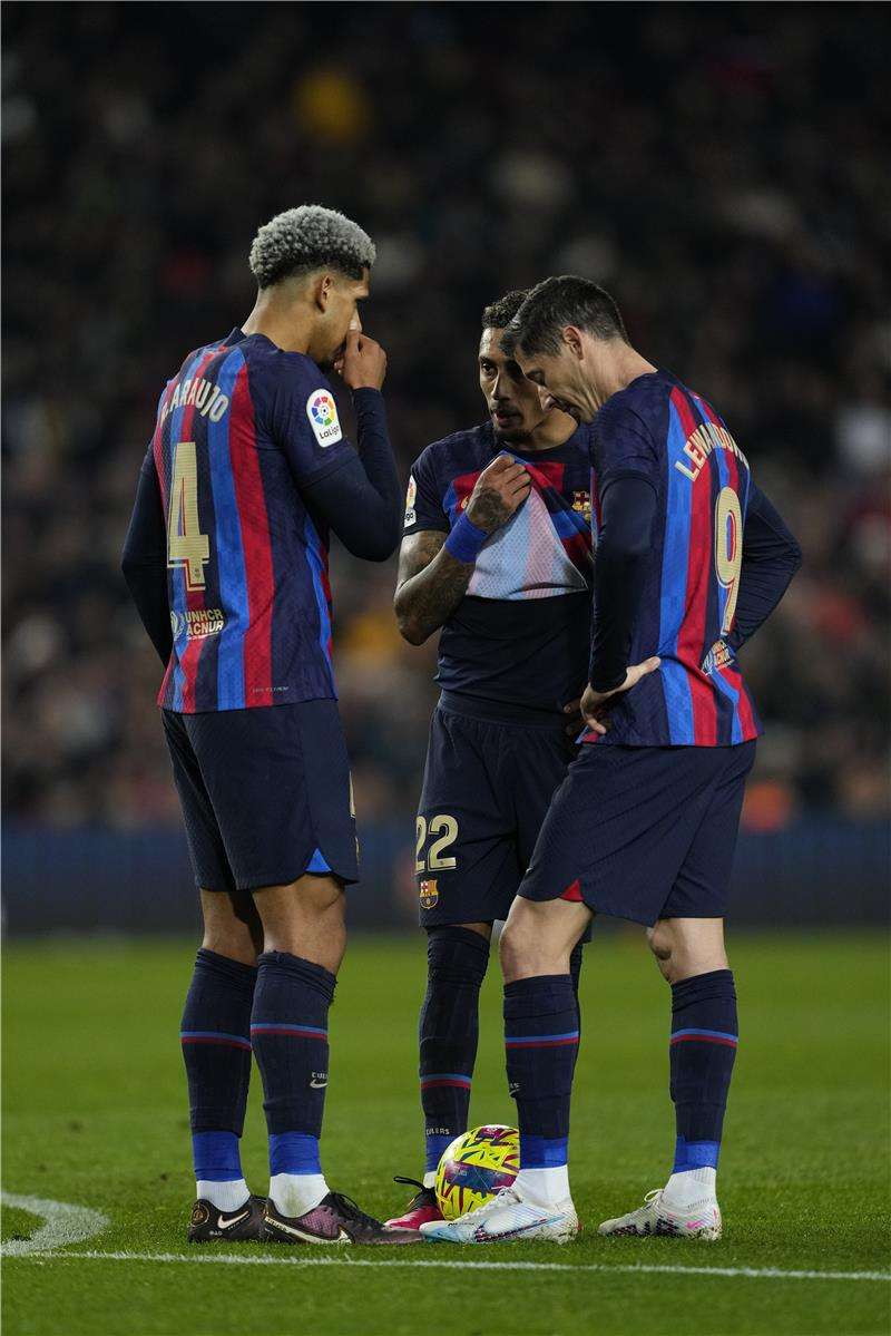 لاعبو برشلونة