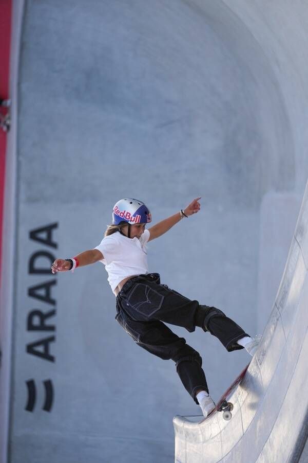 من المنافسة