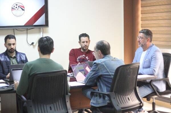 روي فيتوريا وجهازه