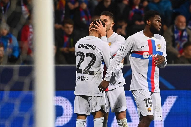 لاعبو برشلونة